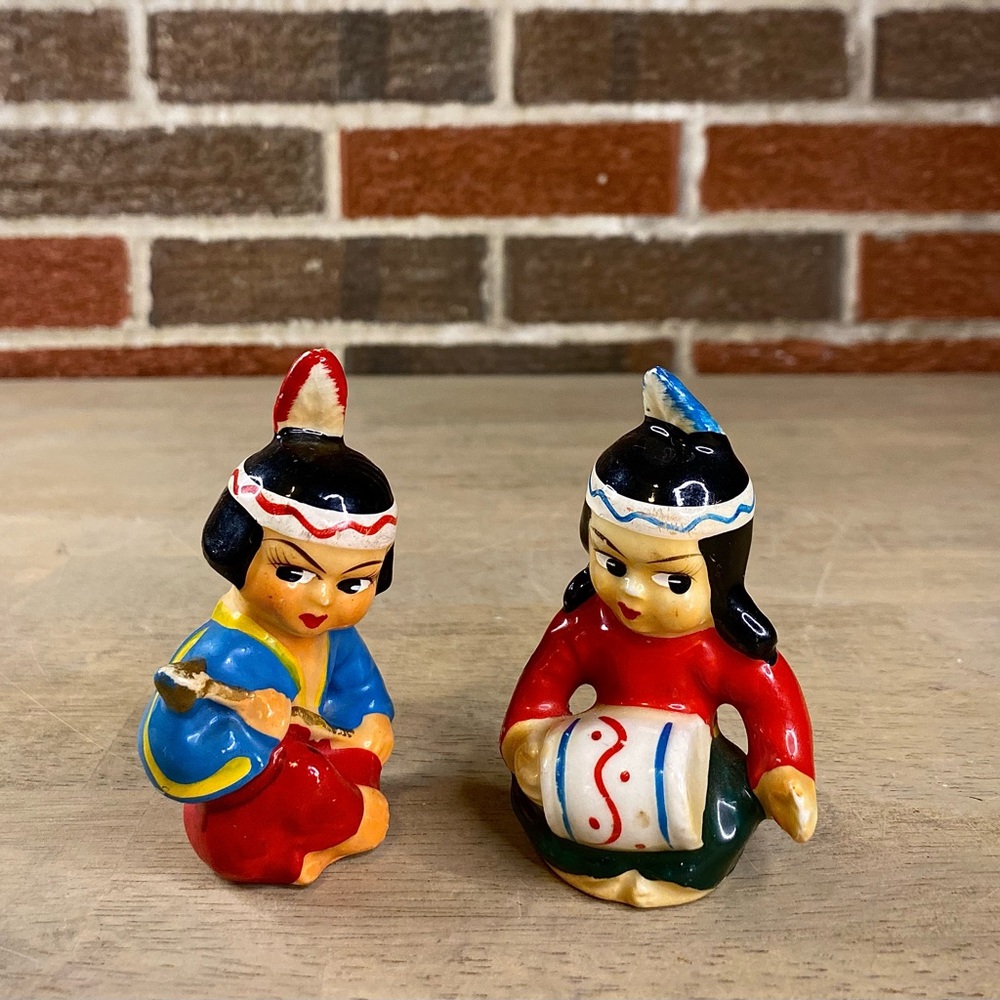 Vintage Native American Indian Salt & Pepper Shaker Set Japan